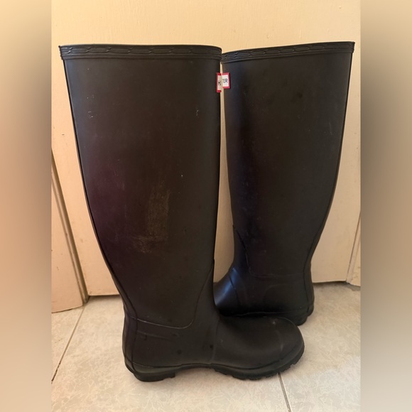 Hunter Classic Tall Black Waterproof Boots - Picture 4 of 10